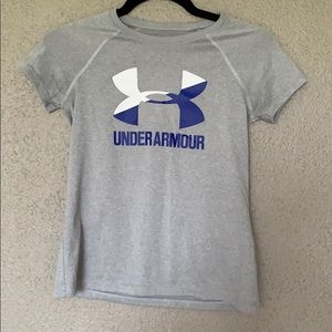 Girls under amour gray t-shirt